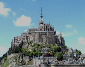 Der Mont St. Michel an der Küste der Normandie
